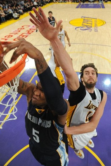 塗上紅色口 塗上紅色口