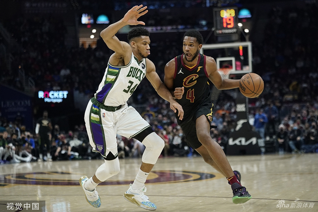 他不仅仅在 他不仅仅在